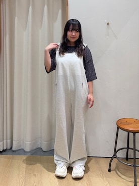 「アイテム（つなぎ/オールインワン、ホワイト系）」を使った、ゆめなさん（レディース・149cm）の夏コーディネート