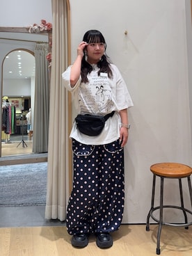 「CIAOPANIC TYPY（チャオパニックティピー）の【UNISEX】アソート落書きBIGロゴTEE（Tシャツ/カットソー、ホワイト系）」を使った、ゆめなさん（レディース・149cm）の秋コーディネート