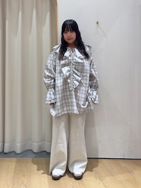 「CIAOPANIC TYPY（チャオパニックティピー）の∴【前後2way】深Vアソートチェックラッフルブラウス（シャツ/ブラウス、ホワイト系）」を使った、ゆめなさん（レディース・149cm）の秋コーディネート
