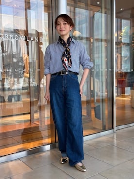「TOMORROWLAND （トゥモローランド）のデニム ワイドストレートパンツ（デニムパンツ、ブルー系）」を使った、Chujo_TOMORROWLANDさん（レディース・156cm）の秋コーディネート