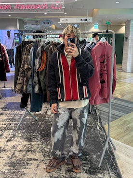「URBAN RESEARCH（アーバンリサーチ）のThe DUFFER N NEPHEWS　KNITTED ZIP UP HOODIE（テーラードジャケット、ブラック系）」を使った、あらたさん（メンズ・170cm）の秋コーディネート