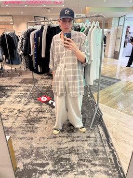 「URBAN RESEARCH（アーバンリサーチ）のCOTTON PAN　SOHOオンブレシャツショートスリーブ（シャツ/ブラウス、グレー系）」を使った、あらたさん（メンズ・170cm）の夏コーディネート