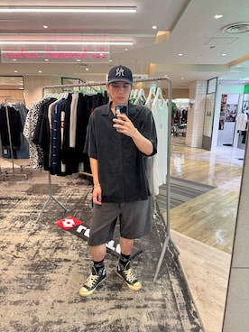 「URBAN RESEARCH（アーバンリサーチ）の『洗濯可』WASHABLE CUPRO SS O/C SHIRTS（シャツ/ブラウス、ブラック系）」を使った、あらたさん（メンズ・170cm）の夏コーディネート