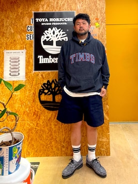 「Timberland（ティンバーランド）のアイテム（パンツ）」を使った、MITSUNORI MATSUMURAさん（メンズ・183cm）の春コーディネート