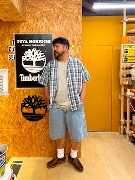 「Timberland（ティンバーランド）のリネン ブレンド ヤーン ダイ プレイド 半袖 シャツ ユニセックス（シャツ/ブラウス、ブルー系）」を使った、MITSUNORI MATSUMURAさん（メンズ・183cm）の夏コーディネート
