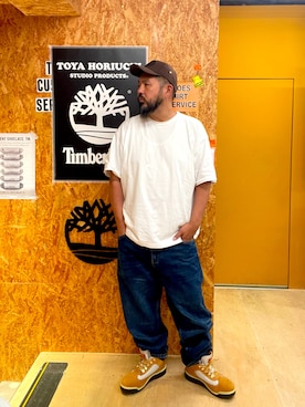 「Timberland（ティンバーランド）のウォータープルーフ フィールド ブーツ メンズ（防水）（ブーツ、ベージュ系）」を使った、MITSUNORI MATSUMURAさん（メンズ・183cm）の秋コーディネート