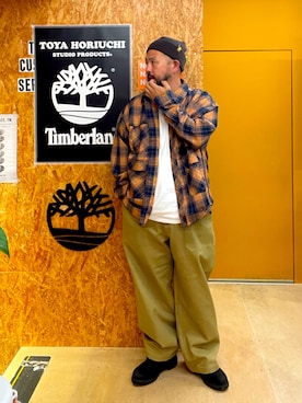 「アイテム（ニットキャップ/ビーニー）」を使った、MITSUNORI MATSUMURAさん（メンズ・183cm）の秋コーディネート