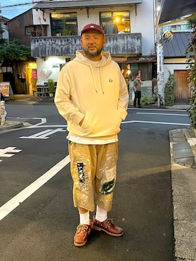 「アイテム（トップス）」を使った、MITSUNORI MATSUMURAさん（メンズ・183cm）の秋コーディネート