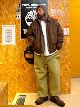 「アイテム（スウェット）」を使った、MITSUNORI MATSUMURAさん（メンズ・183cm）の冬コーディネート