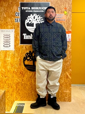 「アイテム（チノパンツ）」を使った、MITSUNORI MATSUMURAさん（メンズ・183cm・40代）の冬コーディネート