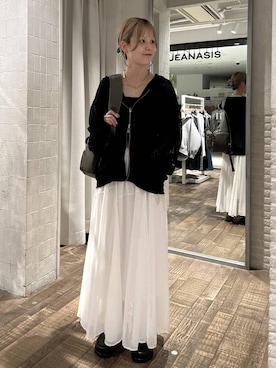 「JEANASIS（ジーナシス）のアイテム（トップス）」を使った、おはさん（レディース・162cm）の春コーディネート