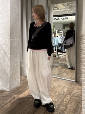 「JEANASIS（ジーナシス）のアイテム（パンツ）」を使った、おはさん（レディース・162cm）の春コーディネート