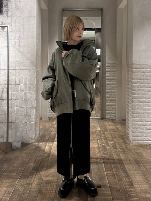 ジャンヌが躍るスカート ヌバックライクZIPナロースカート/133807（スカート）｜JEANASIS