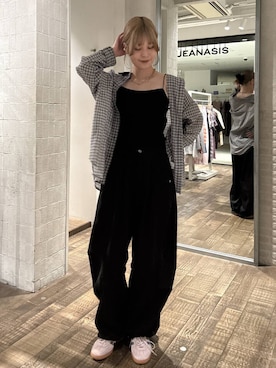 「JEANASIS（ジーナシス）のチビラメカップインキャミ/600025（キャミソール、ブラック系）」を使った、おはさん（レディース）の春コーディネート