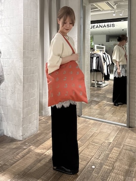 「JEANASIS（ジーナシス）のアイテム（パンツ）」を使った、おはさん（レディース・162cm）の春コーディネート