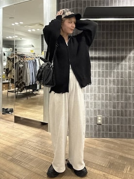 「JEANASIS（ジーナシス）のアイテム（パンツ）」を使った、おはさん（レディース・162cm）の冬コーディネート