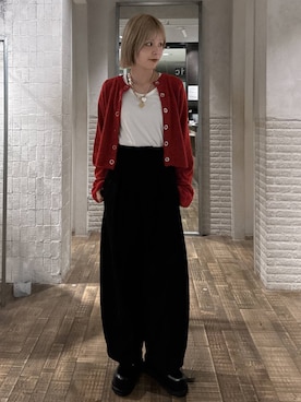 「アイテム（スラックス、ブラック系）」を使った、おはさん（レディース・162cm）の秋コーディネート