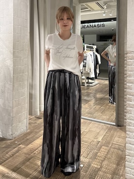 「JEANASIS（ジーナシス）のFluidロゴフライスチビTEE/672122（Tシャツ/カットソー、ホワイト系）」を使った、おはさん（レディース）の春コーディネート