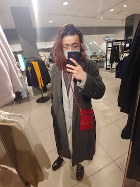 「Dr. Martens（ドクターマーチン）のアイテム（ドレスシューズ、ブラック系）」を使った、Spencer Cheungさん（メンズ・170cm）の春コーディネート