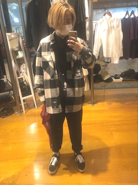 「VANS（バンズ）のアイテム（その他シューズ）」を使った、Spencer Cheungさん（メンズ・170cm）の春コーディネート