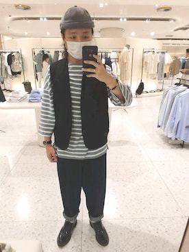 「GU（ジーユー）のアイテム（Tシャツ/カットソー、グレー系）」を使った、Spencer Cheungさん（メンズ・170cm）の夏コーディネート
