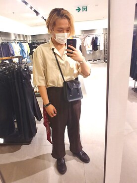 「Dr. Martens（ドクターマーチン）のアイテム（ローファー、ブラック系）」を使った、Spencer Cheungさん（メンズ・170cm）の春コーディネート
