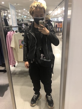 Balenciaga バレンシアガ のスニーカーを使ったメンズ人気ファッションコーディネート Wear