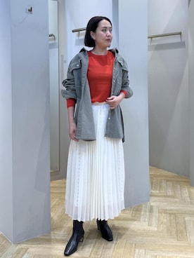 「ROPE'（ロペ）のスクエアドットプリントププリーツスカート（スカート）」を使った、MIYUKIさん（レディース・164cm）の秋コーディネート