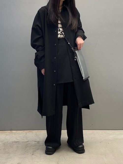 Lui's（ルイス）の「サイドスリット ビッグシルエット シャツ