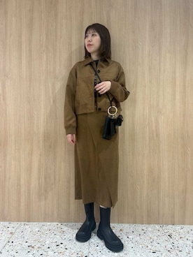 Mila Owenさん(レディース・161cm)の冬コーディネート