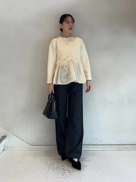 Mila Owenさんのコーディネート