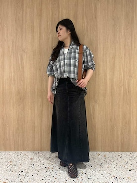Mila Owenさんのコーディネート
