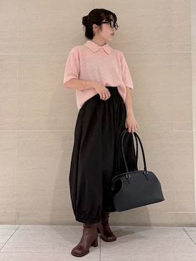 「アイテム（ブーツ、レッド系）」を使った、Mila Owenさん（レディース・155cm）の秋コーディネート