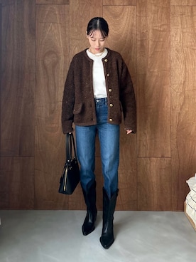 「アイテム（ノーカラージャケット）」を使った、Mila Owenさん（レディース・158cm）の秋コーディネート