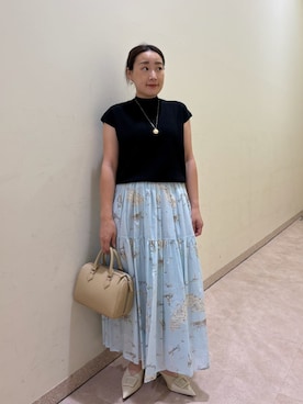 Mila Owenさんのコーディネート