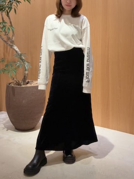 Mila Owenさん（レディース・155cm）の秋コーディネート