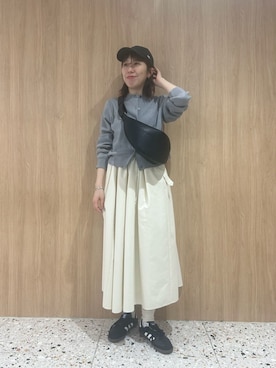 Mila Owenさん（レディース・161cm）の春コーディネート