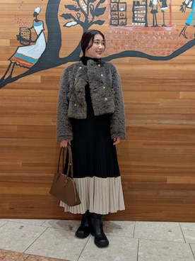 「アイテム（ワンピース、ブルー系）」を使った、Mila Owenさん（レディース・156cm）の秋コーディネート