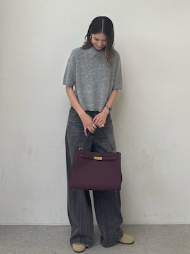 「アイテム（モカシン/デッキシューズ）」を使った、Mila Owenさん（レディース・165cm）の秋コーディネート