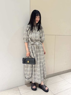 「ボリューム」｜Mila Owenさん（レディース・163cm）の夏コーディネート