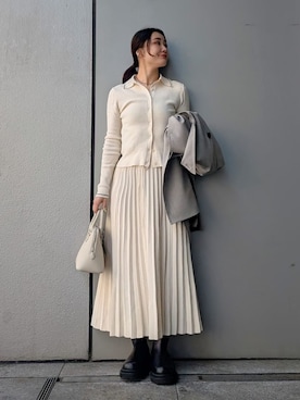 Mila Owenさん（レディース・156cm）の冬コーディネート