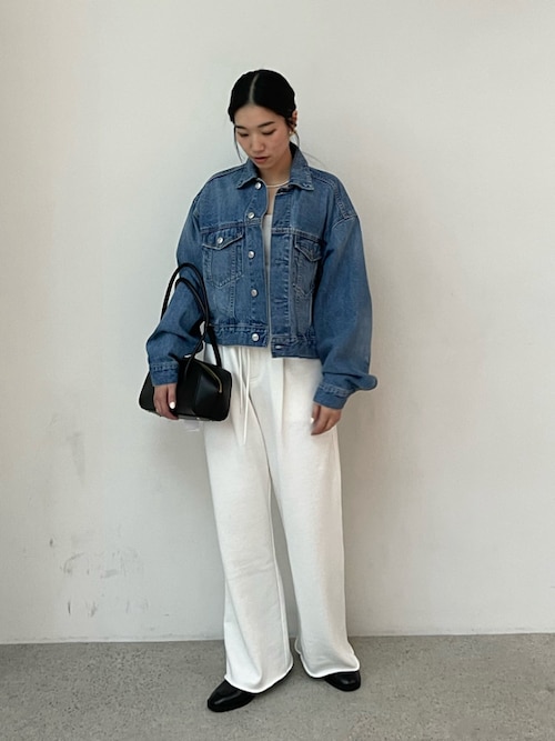 Mila OwenMila Owenさんのデニムジャケットを使った