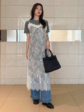 Mila Owenさん（レディース・169cm）の夏コーディネート