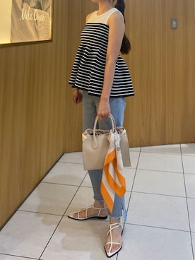 「アイテム（財布/小物）」を使った、Mila Owenさん（レディース・159cm）の夏コーディネート