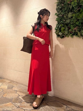 Mila Owenさんのコーディネート