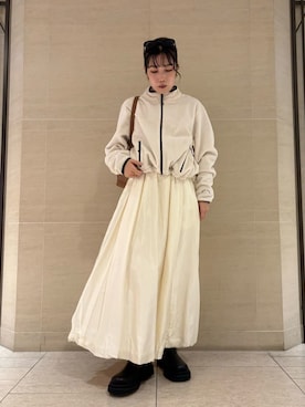 Mila Owenさん（レディース・155cm）の秋コーディネート