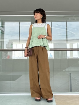 Mila Owenさんのコーディネート