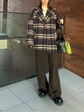 「アイテム（チャーム）」を使った、Mila Owenさん（レディース・155cm）の秋コーディネート