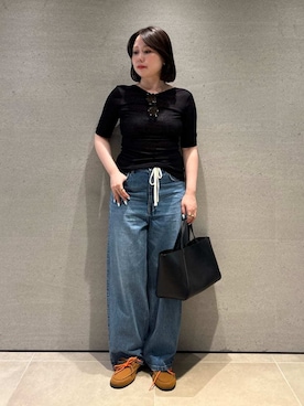 「アイテム（モカシン/デッキシューズ）」を使った、Mila Owenさん（レディース・163cm）の夏コーディネート