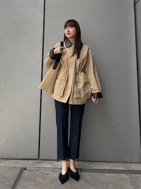 「アイテム（ミリタリージャケット、ベージュ系）」を使った、Mila Owenさん（レディース・162cm）の春コーディネート